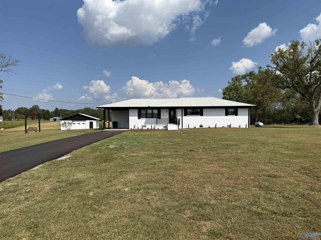 245 County Road 1759 - Photo 1