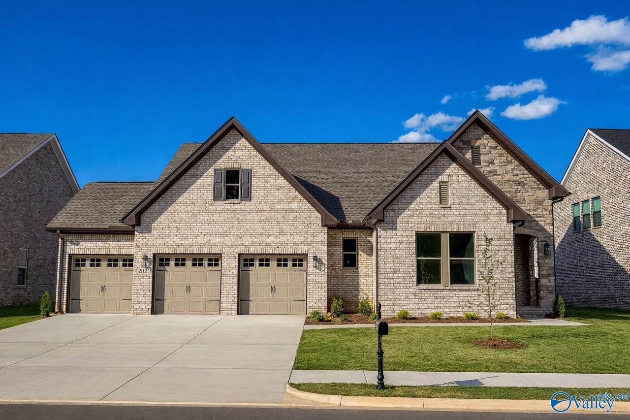 2112 Bloomfell Bend - Photo 1