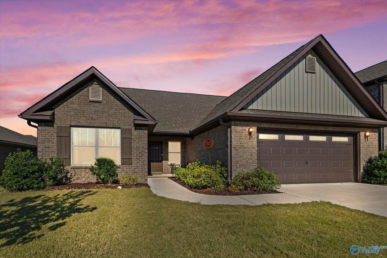 130 Edgestone Drive - Photo 1