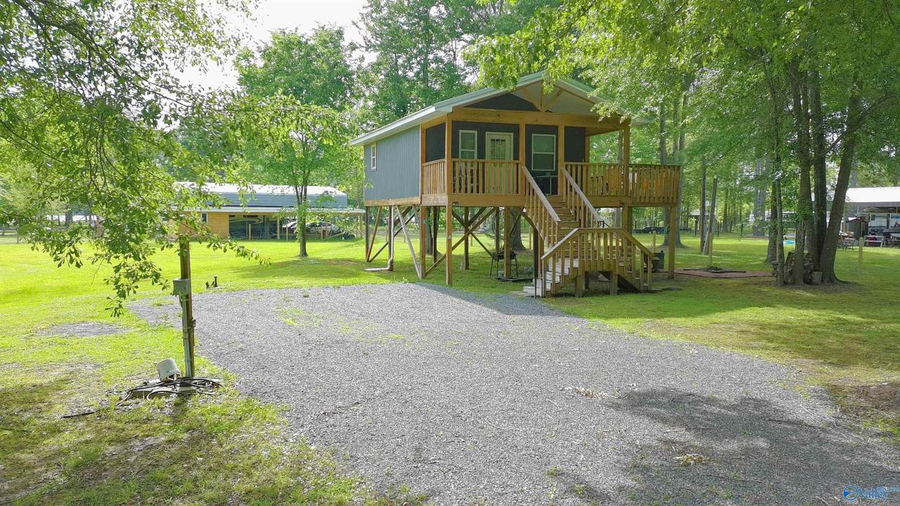 1800 County Road 1011 - Photo 1