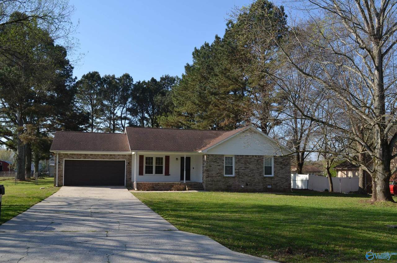 477 Comet Drive - Photo 1