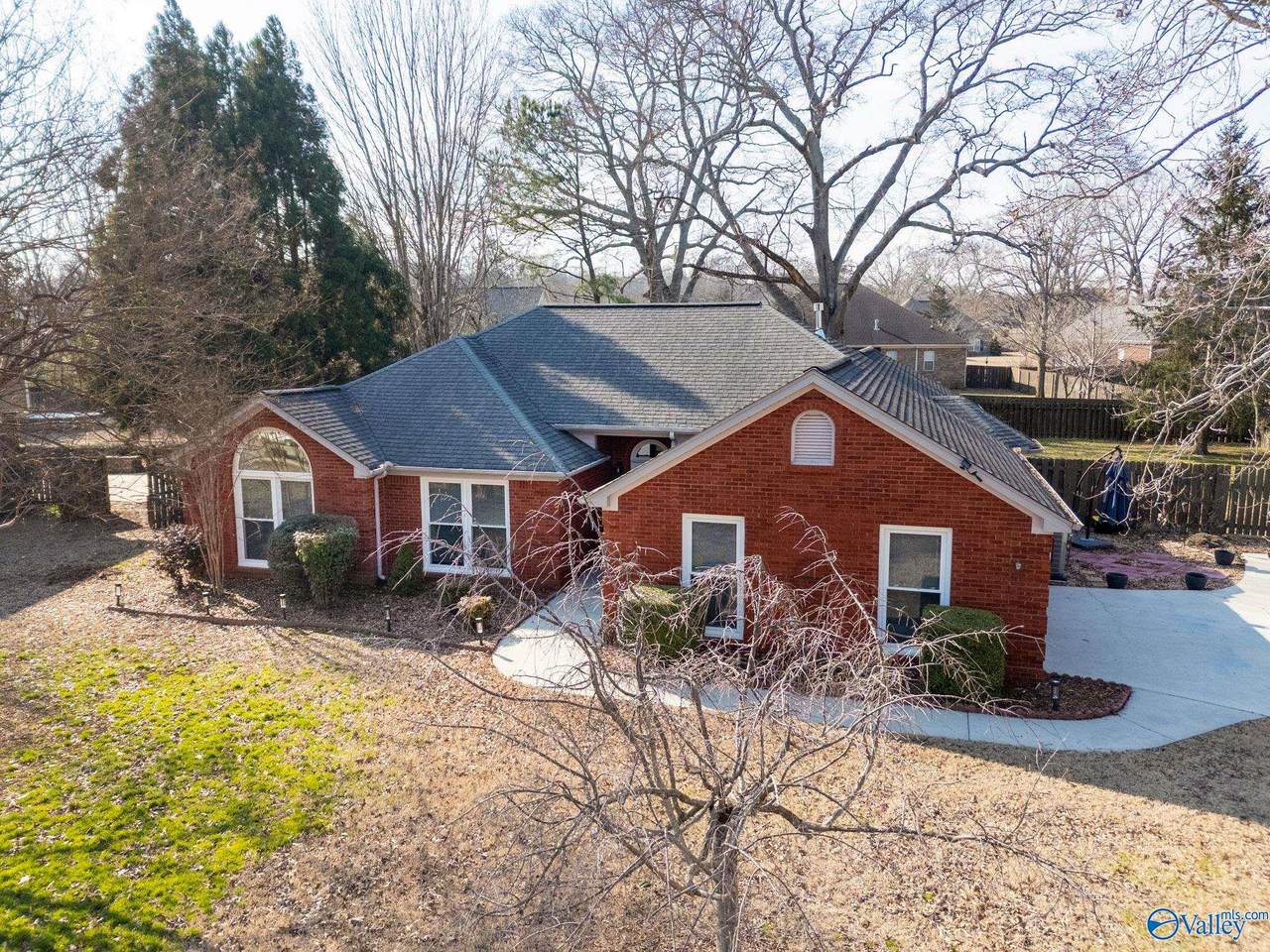 146 Manor House Drive - Photo 1