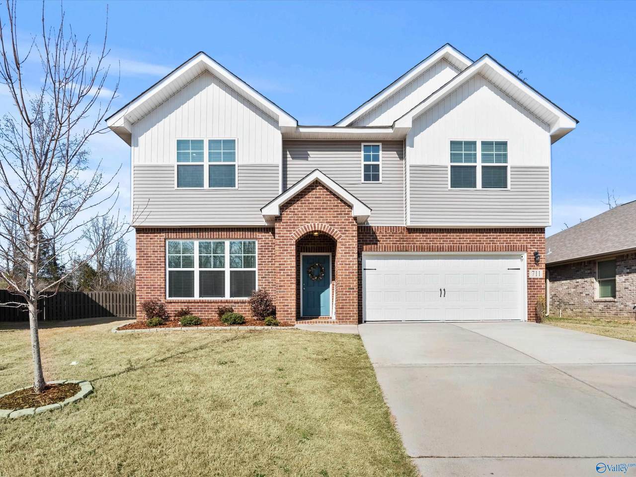 711 Magnolia Place Lane - Photo 1