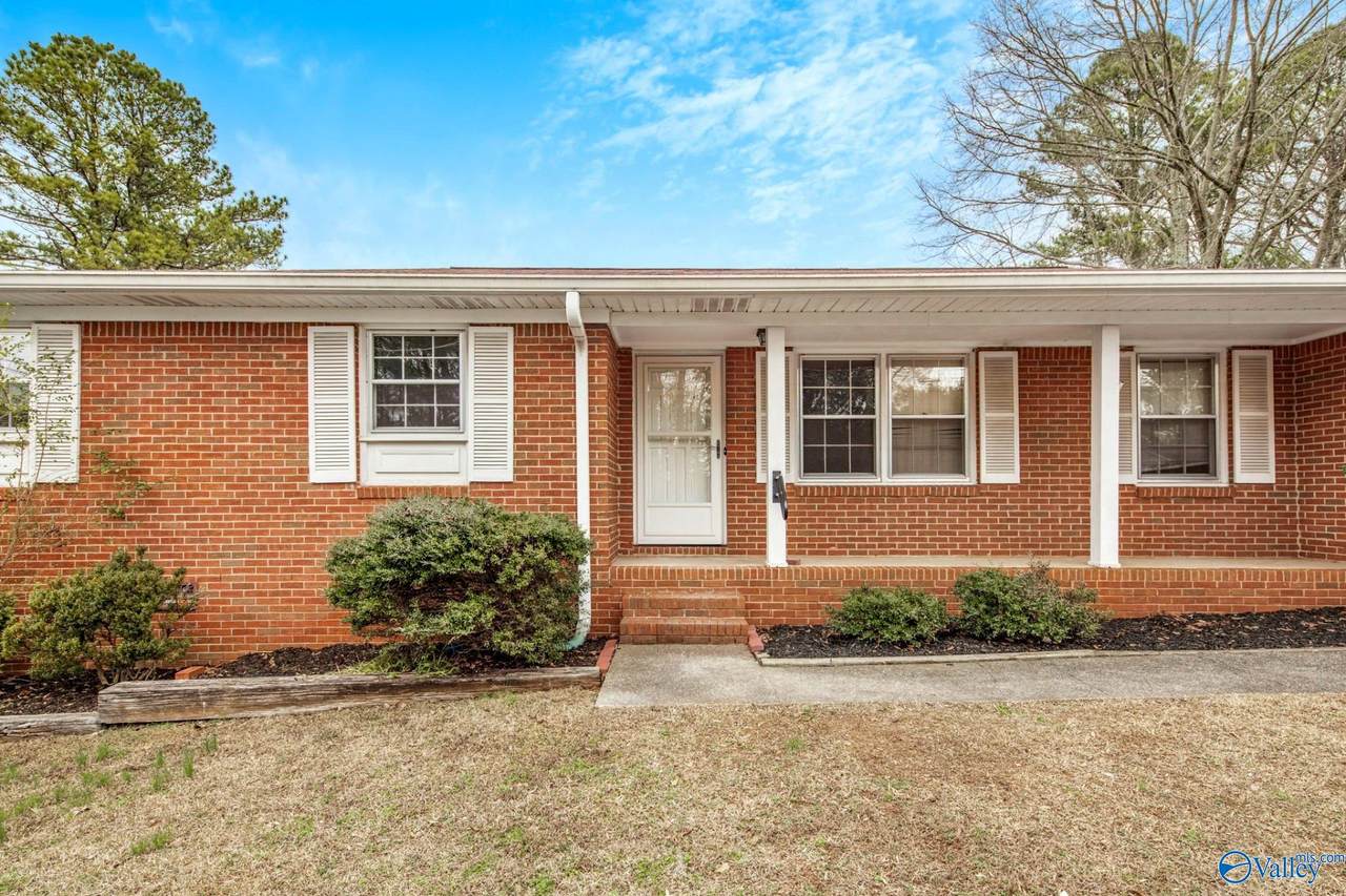 1818 Carson Lane - Photo 1