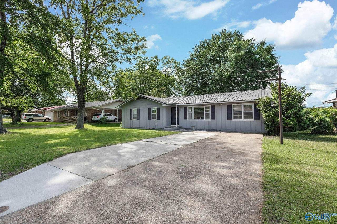 423 Clearview Street - Photo 1