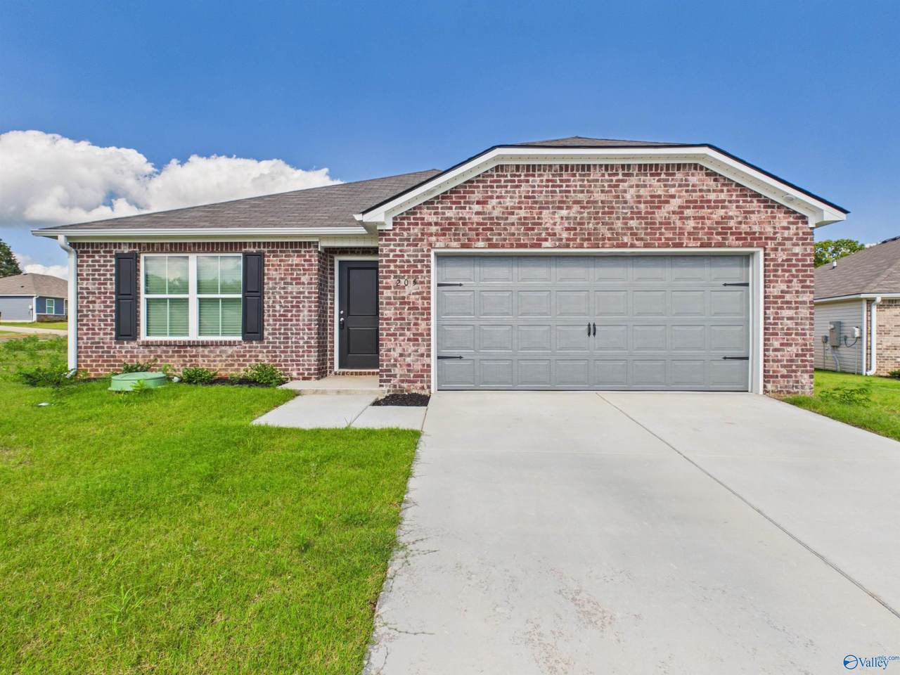 205 Six Pence Court - Photo 1