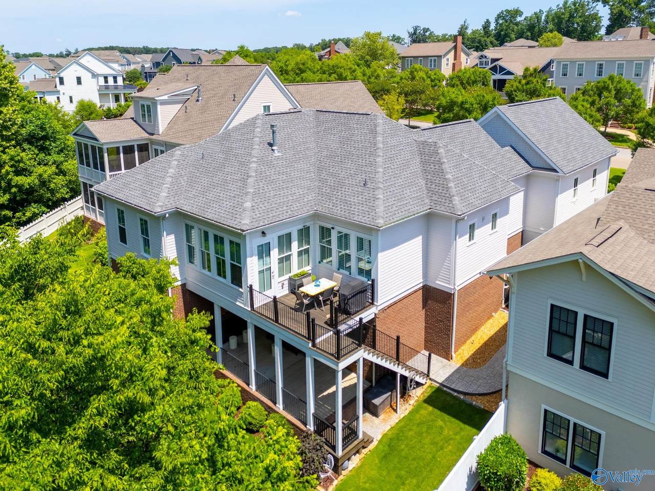 37 Hillcrest Avenue - Photo 1