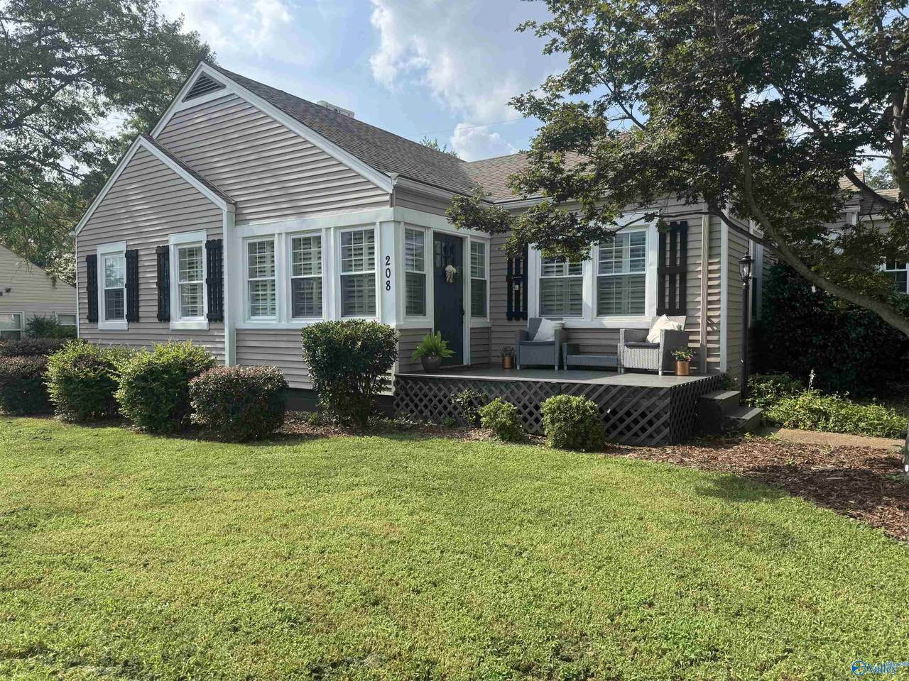208 Surrey Road - Photo 1