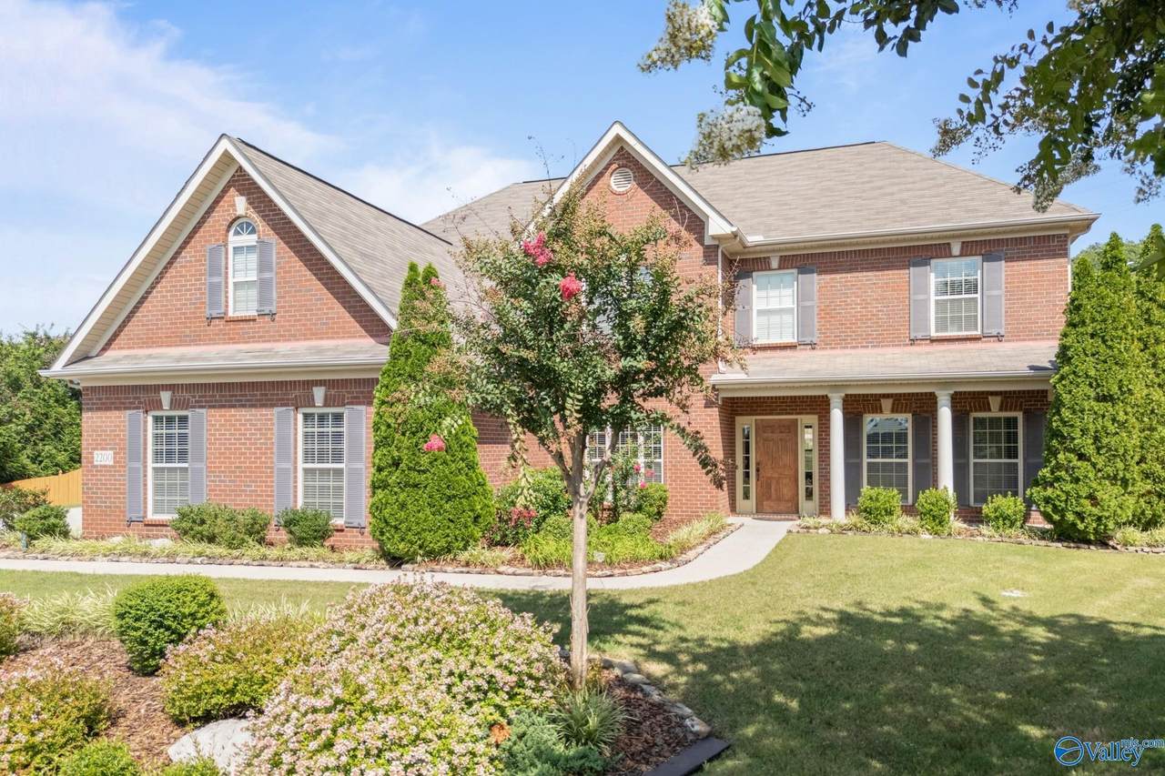 2200 Towne Park Drive - Photo 1