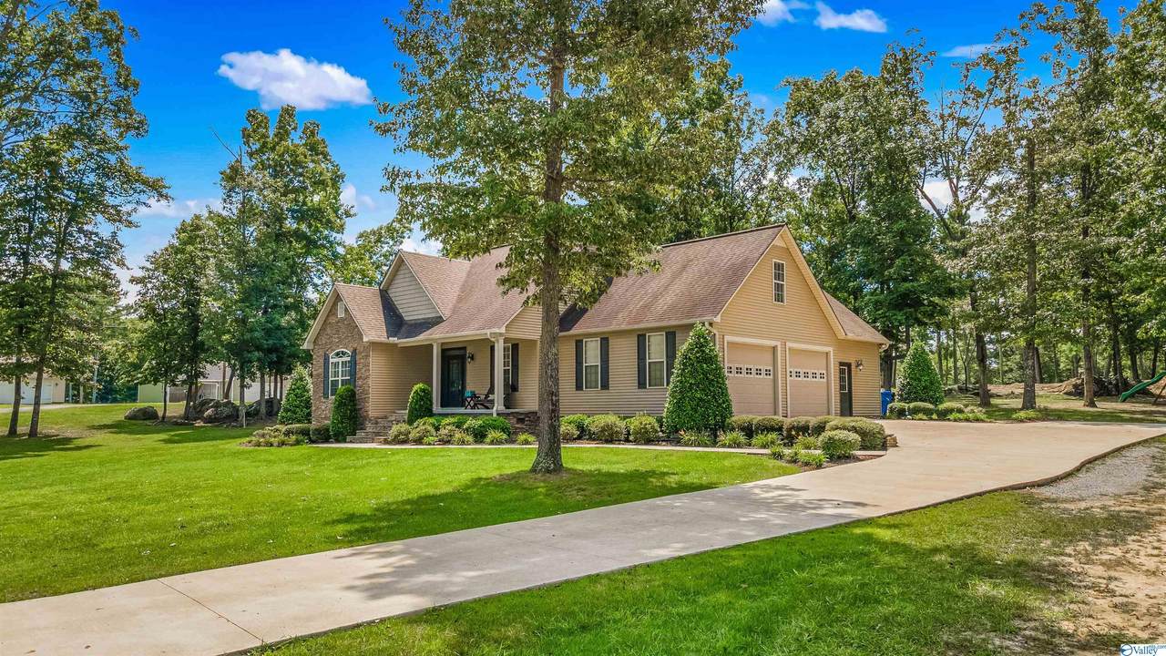 80 Three Grands Estates - Photo 1
