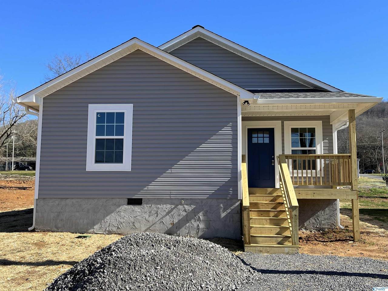 1503 Jaycee Avenue - Photo 1