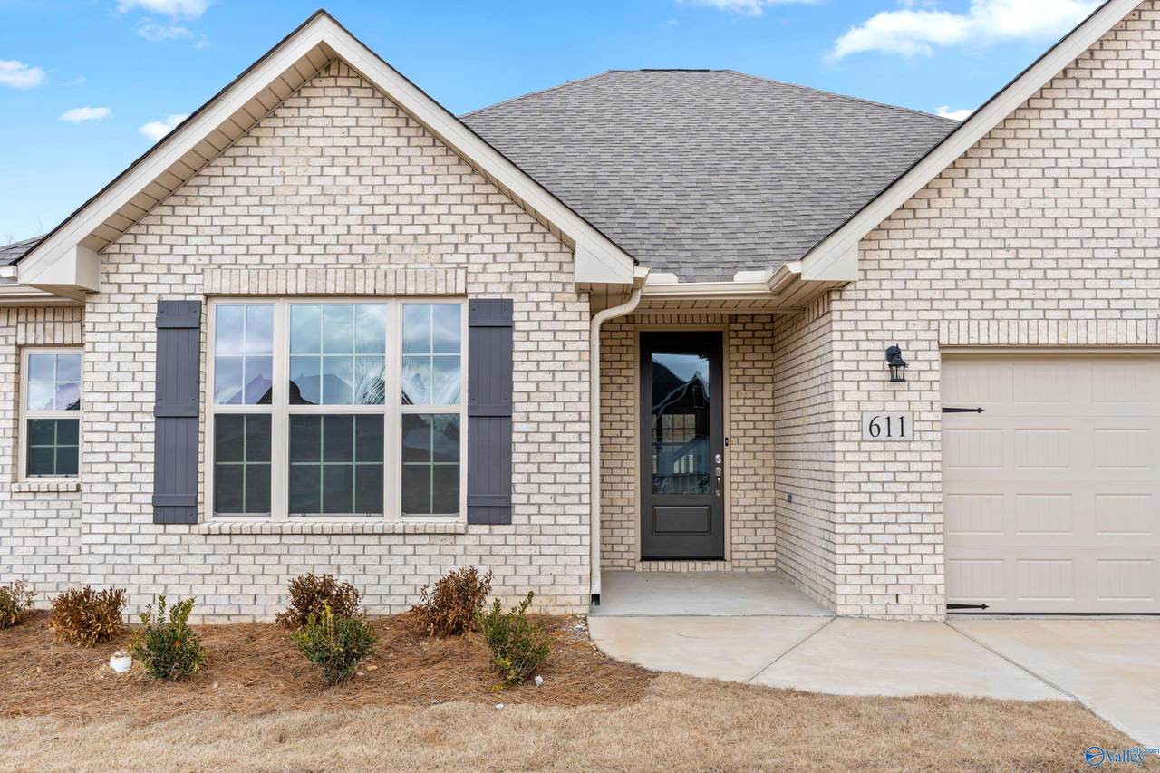 611 Magnolia Cove Lane - Photo 1
