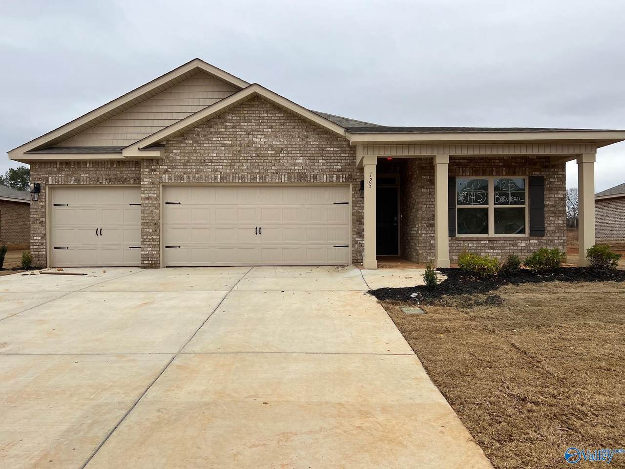 125 Barn Trail Way - Photo 1