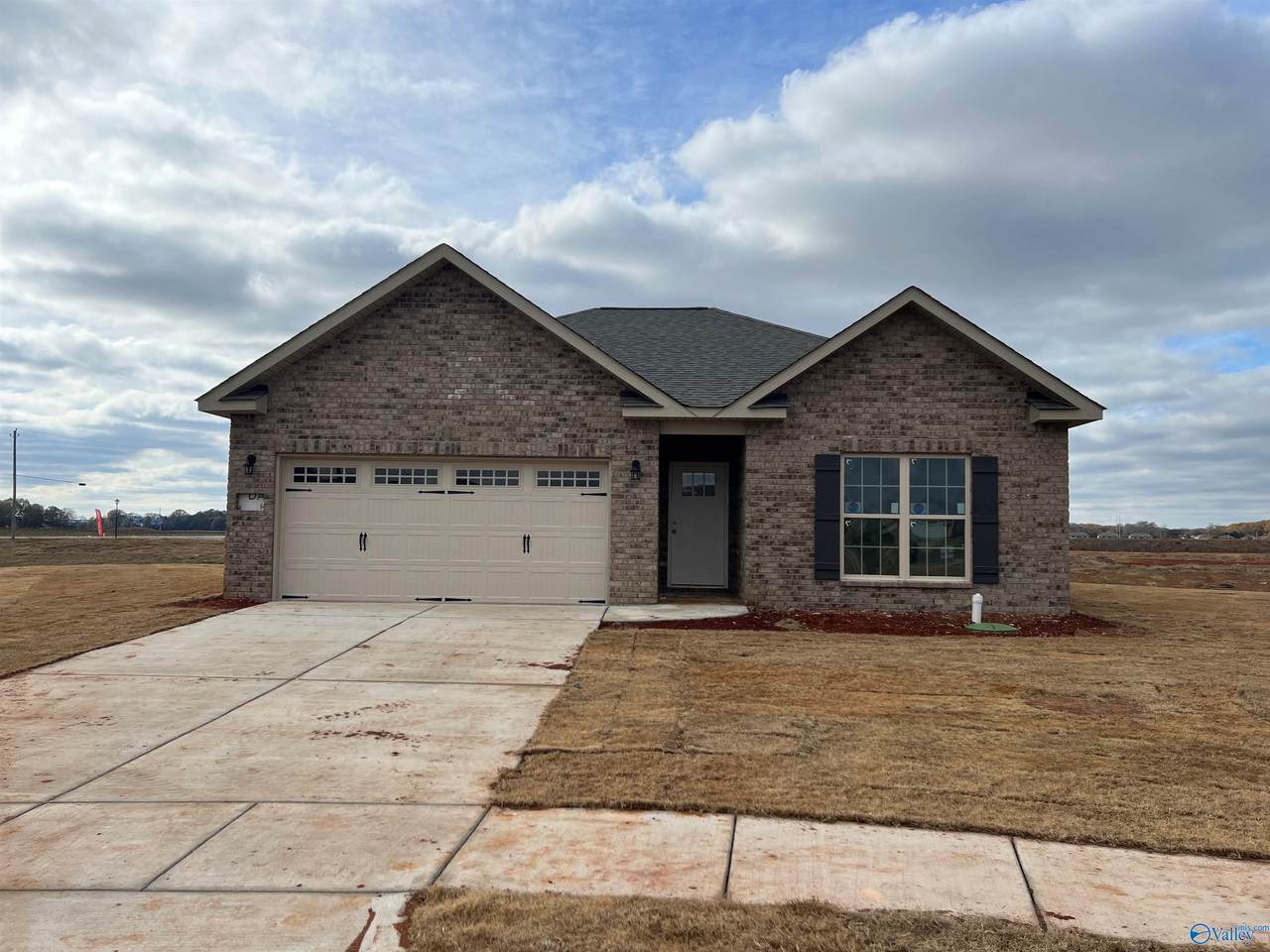 111 Elaina Grey Court - Photo 1