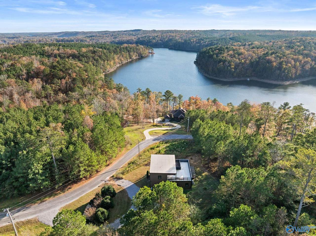 484 Rock Creek Penninsula - Photo 1