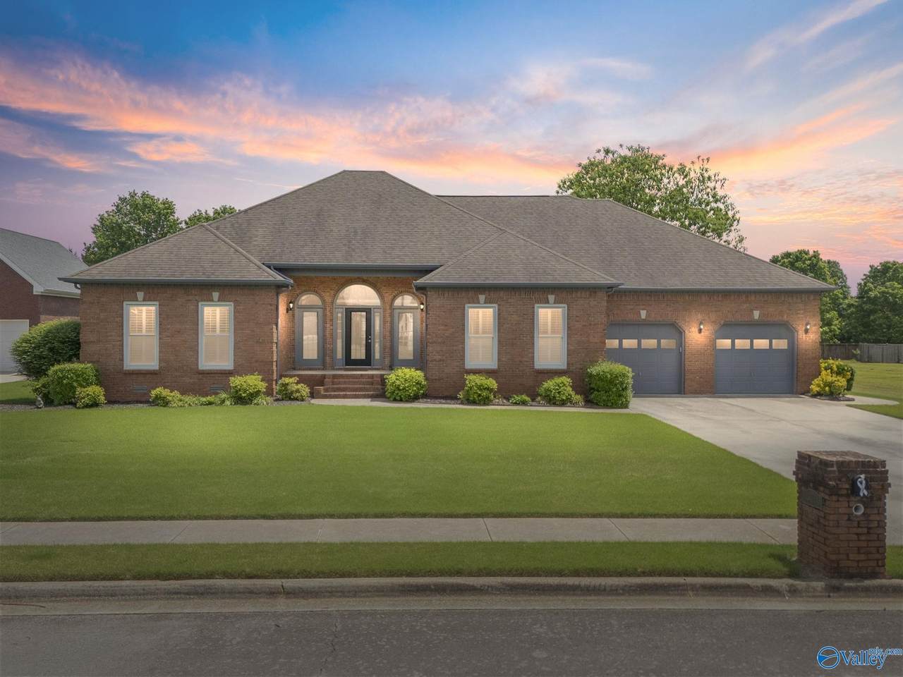 103 Nobleton Lane - Photo 1