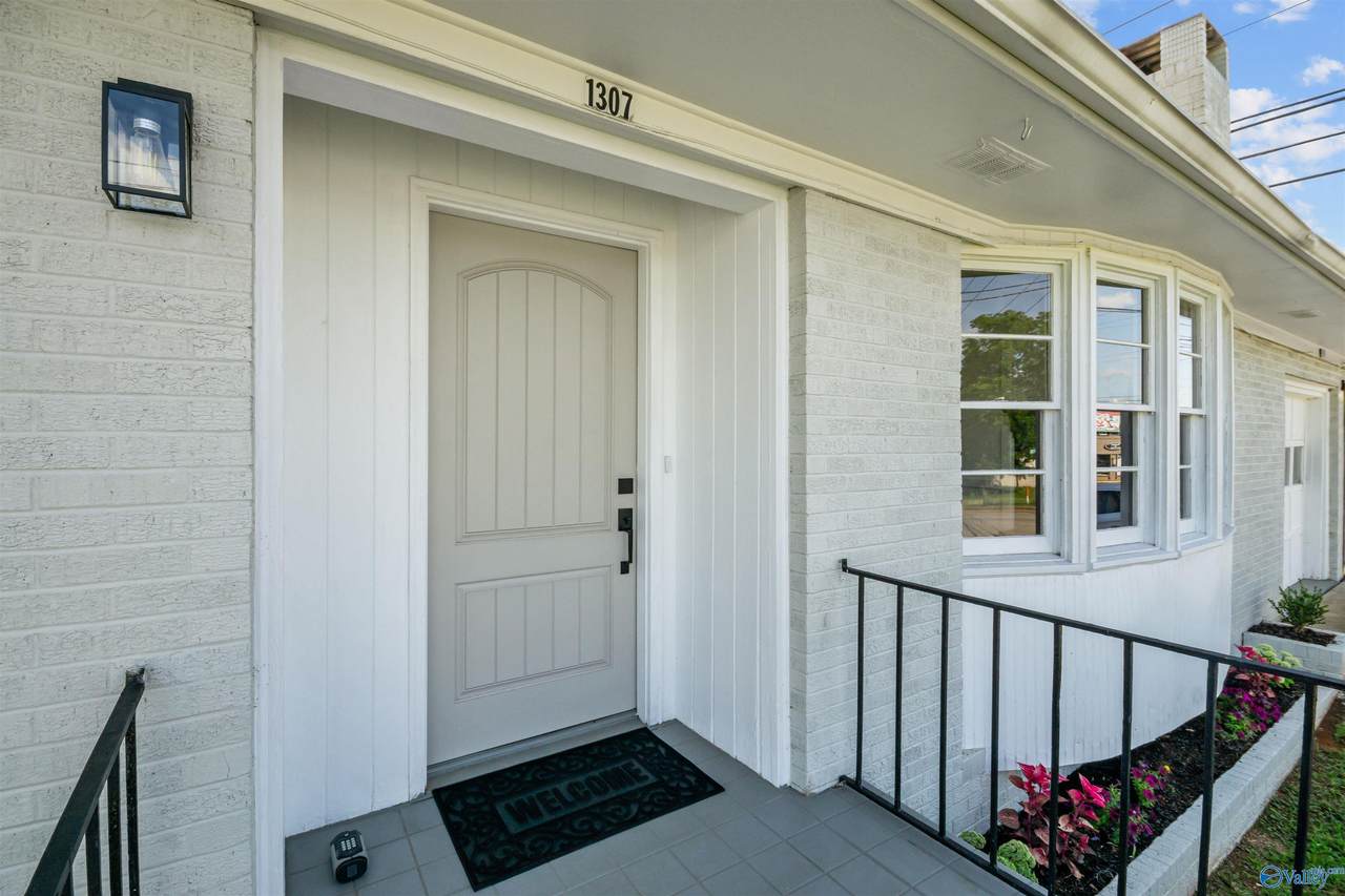 1307 Pulaski Pike - Photo 1