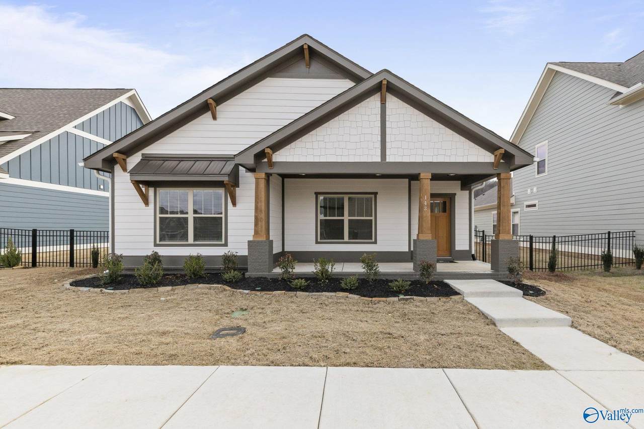 143 Bridgestone Drive - Photo 1