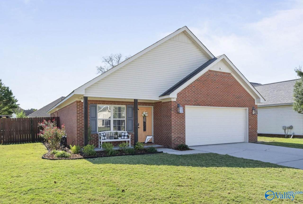 3903 Steve Perkins Drive - Photo 1