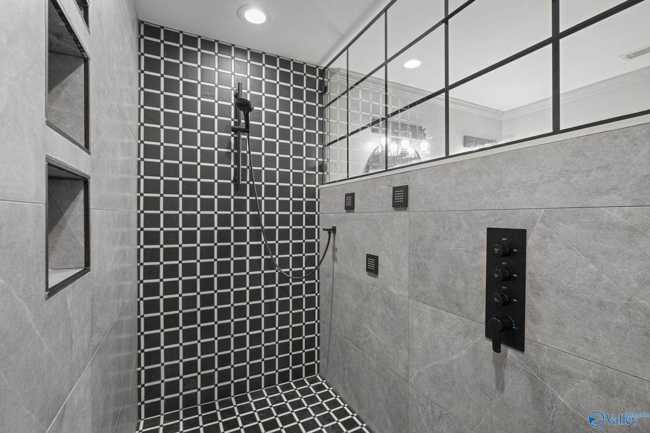 https://bt-photos.global.ssl.fastly.net/nalmls/1280_boomver_4_21902197-2.jpg