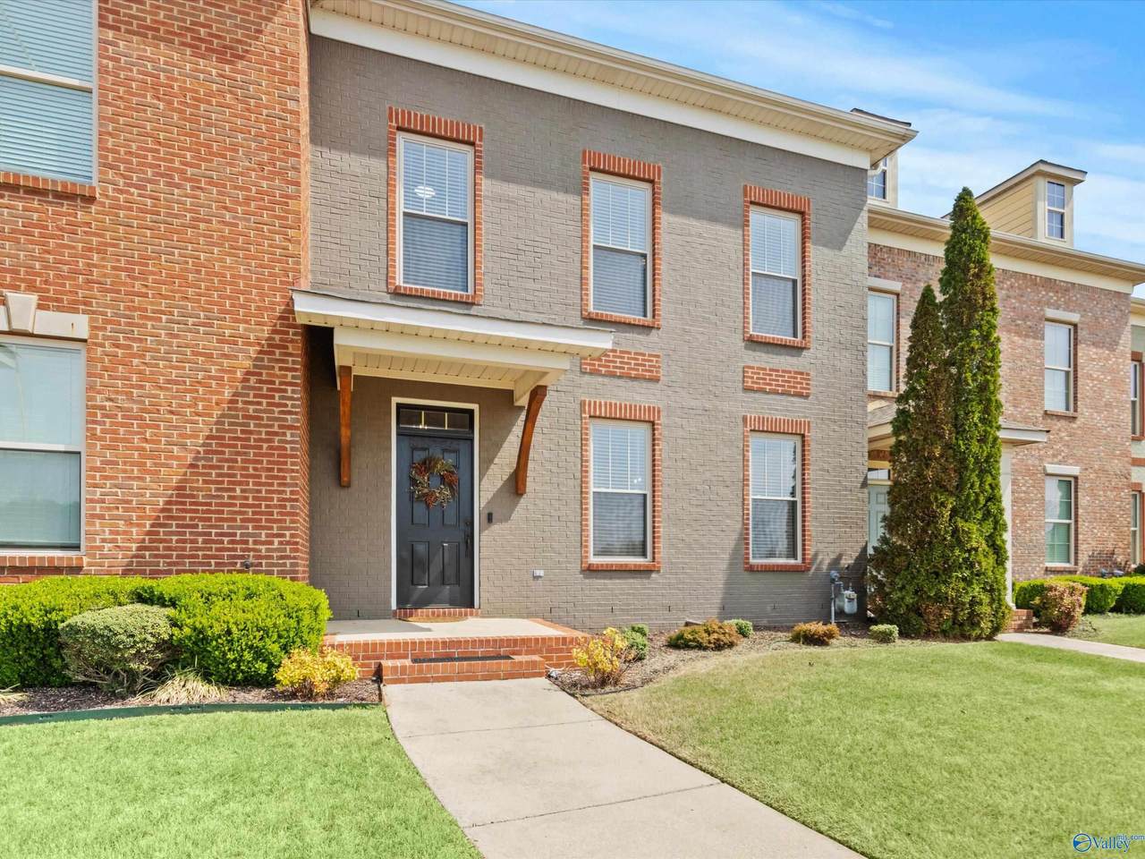 118 Park Square Lane - Photo 1