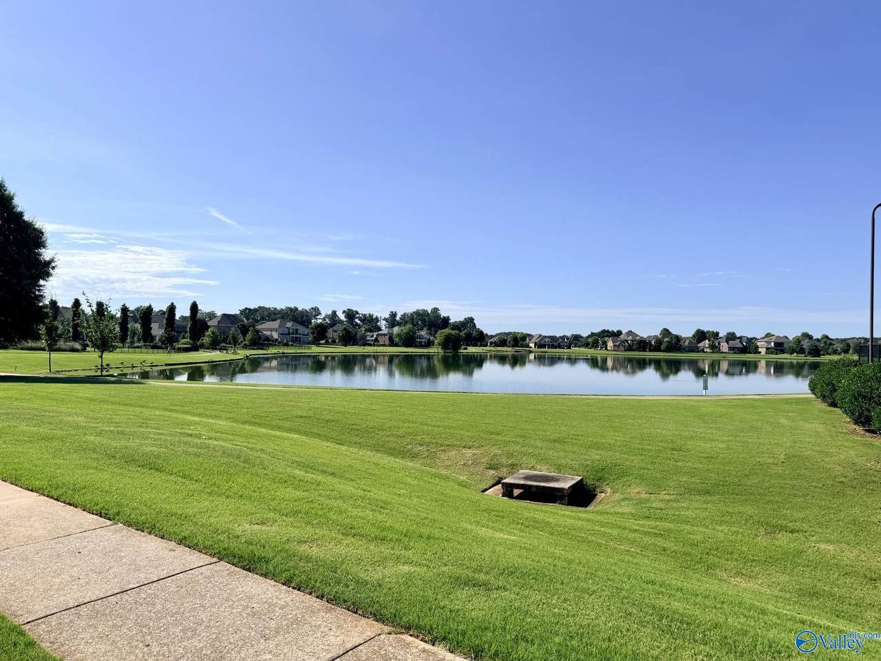 https://bt-photos.global.ssl.fastly.net/nalmls/1280_boomver_4_21911367-2.jpg