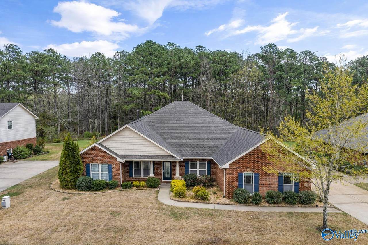 104 Harbor Glen Drive - Photo 1