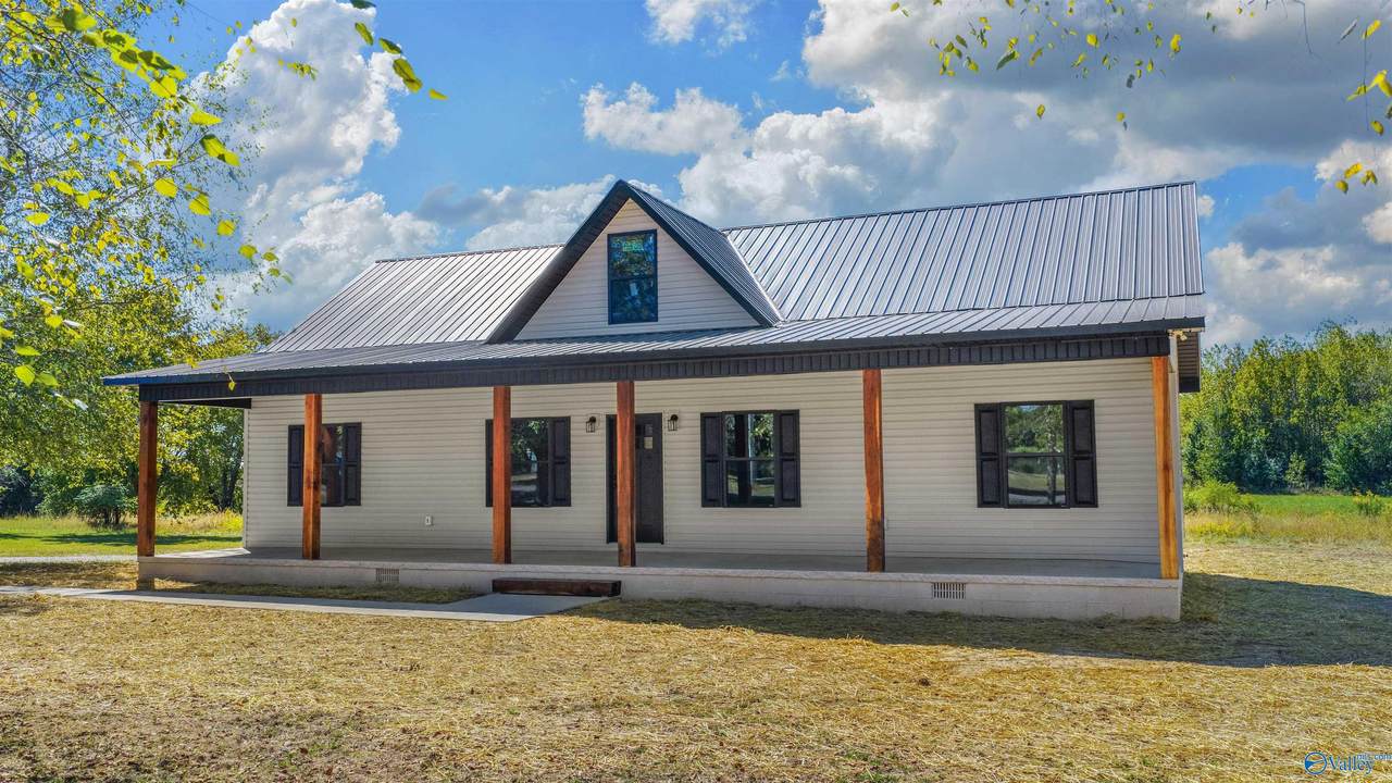 111 County Road 678 - Photo 1
