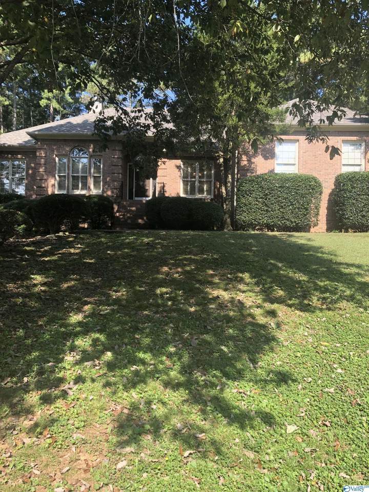 101 Kensington Drive - Photo 1
