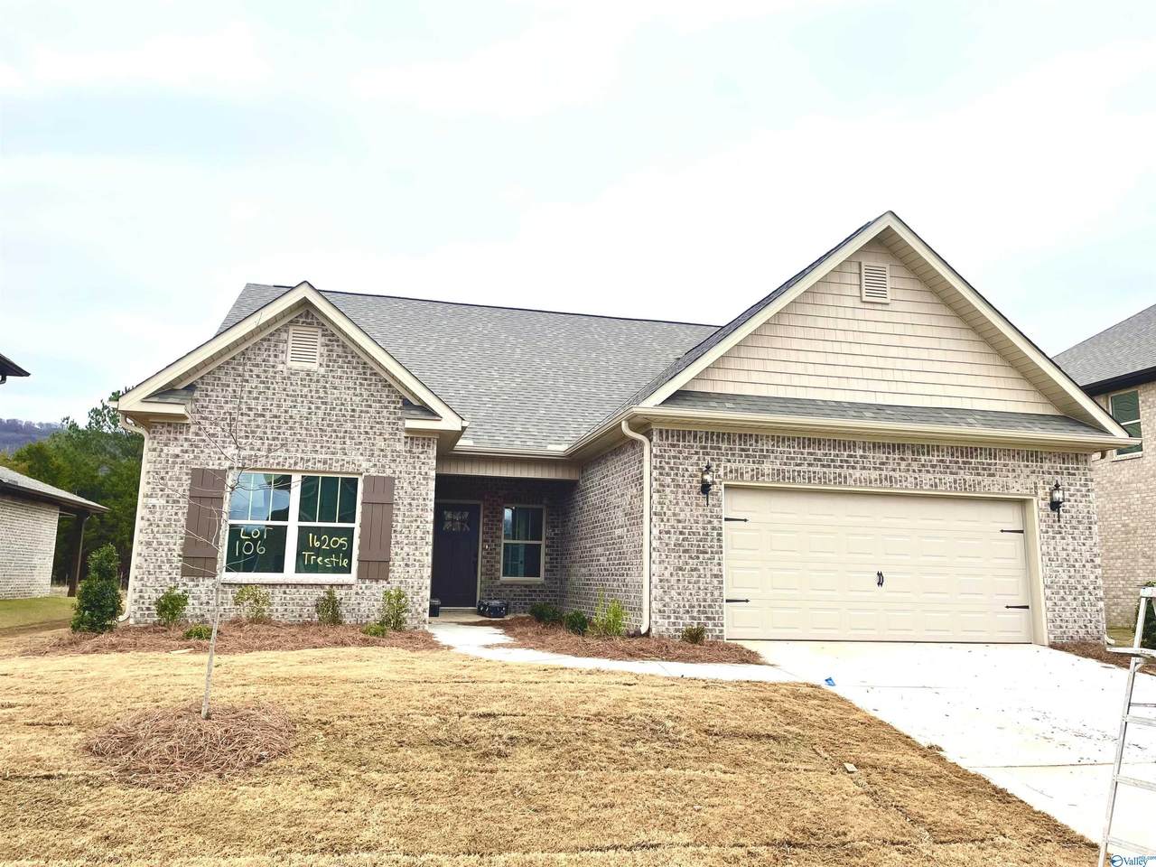 16205 Trestle Street - Photo 1