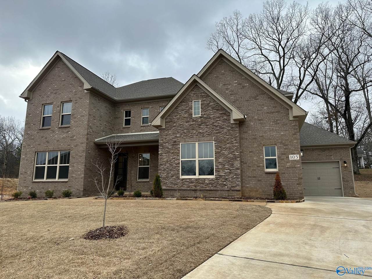 105 Barkley Court - Photo 1