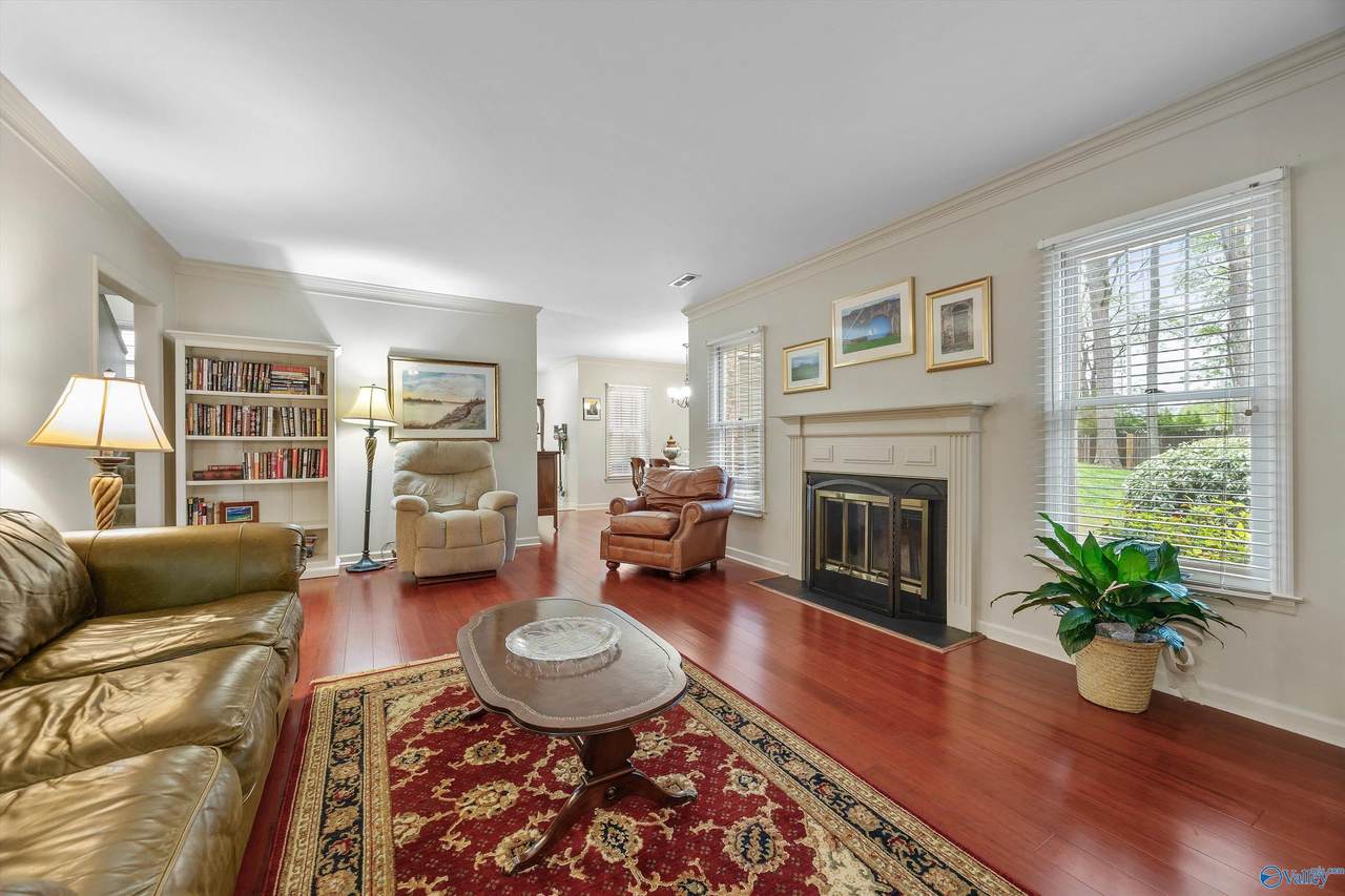 344 Inverness Drive - Photo 1
