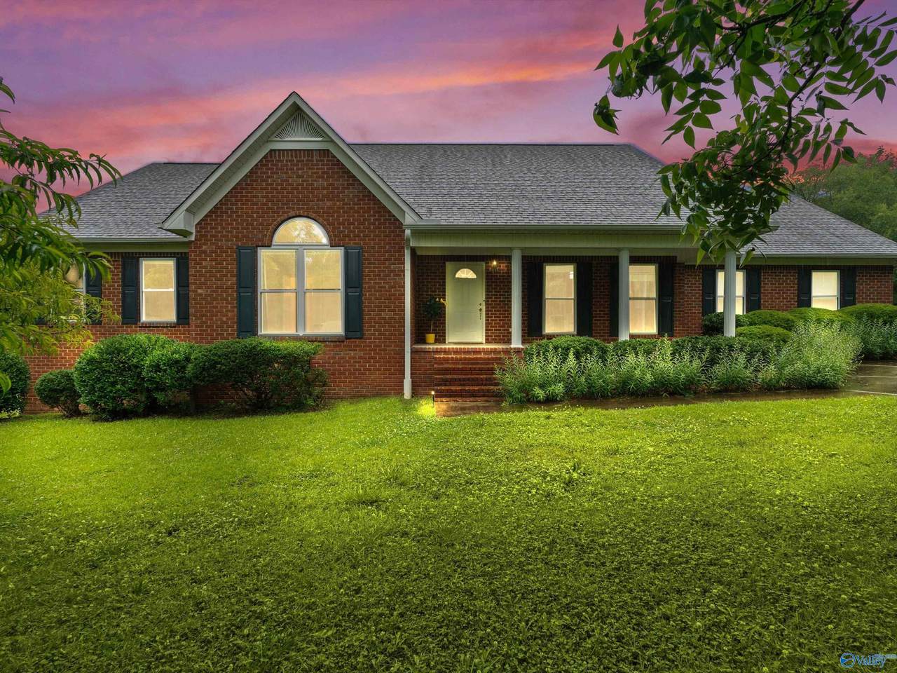 205 Oak Hill Lane - Photo 1