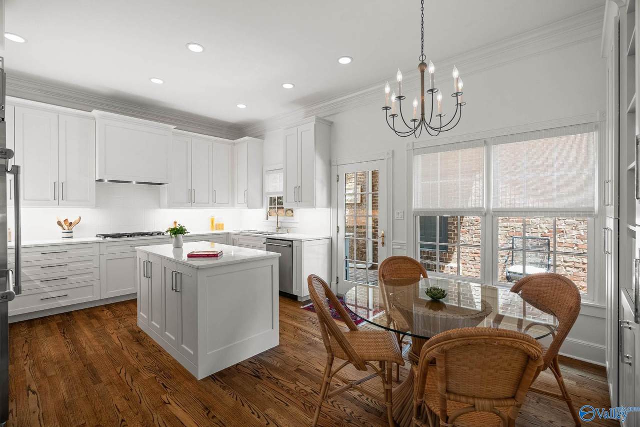 26 Saint James Square - Photo 1