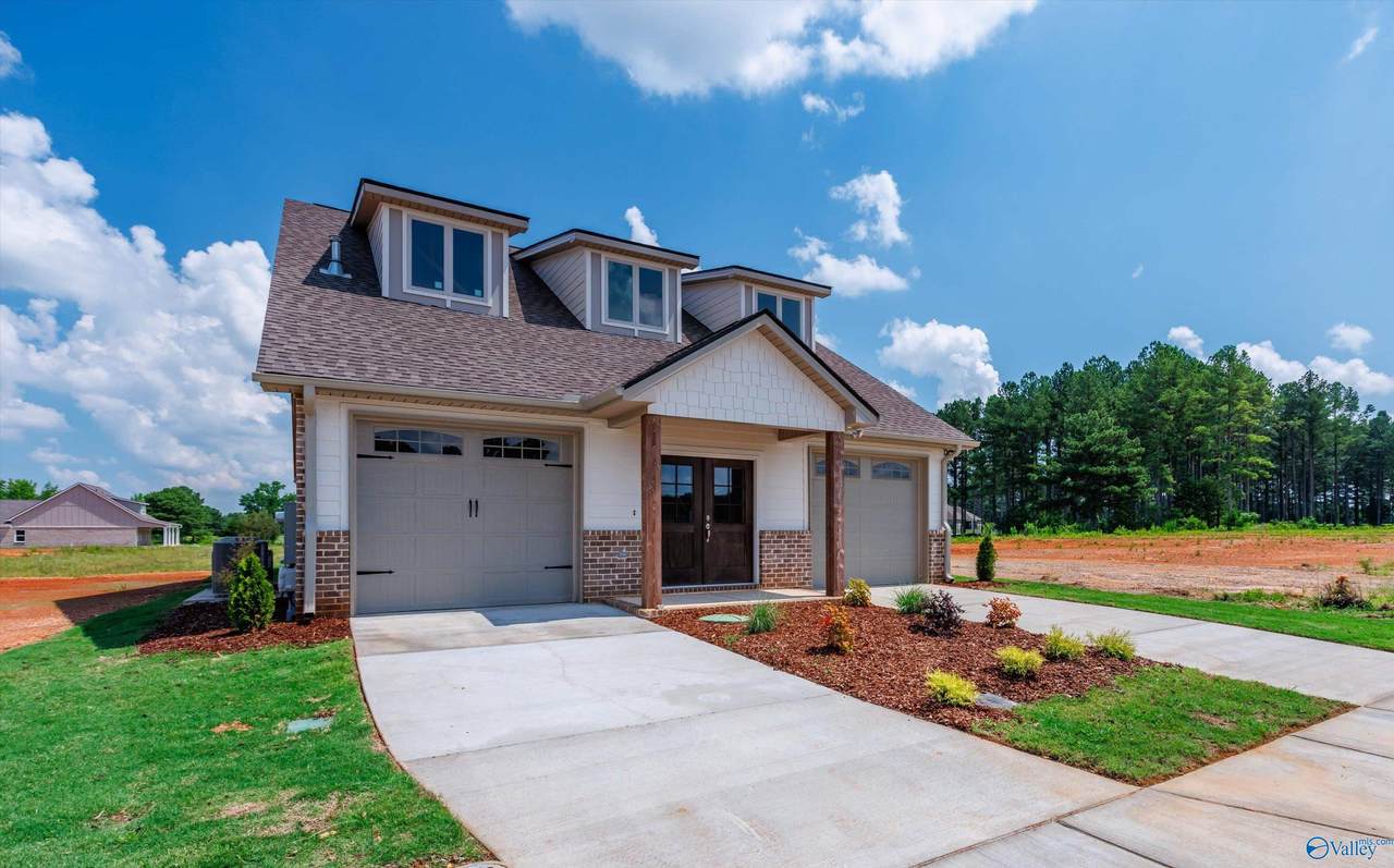 22122 Mulligan Parkway - Photo 1