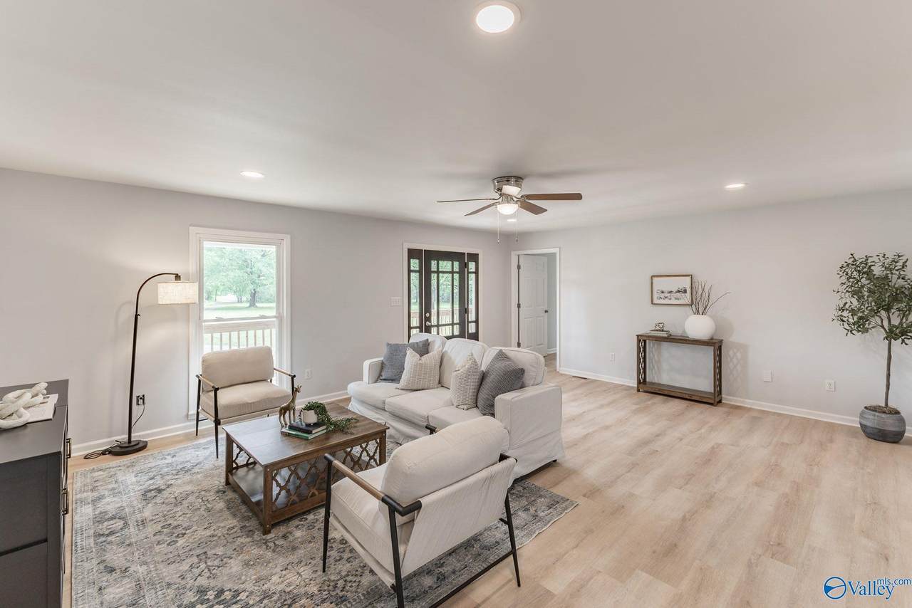 3780 Old Highway 431 - Photo 1