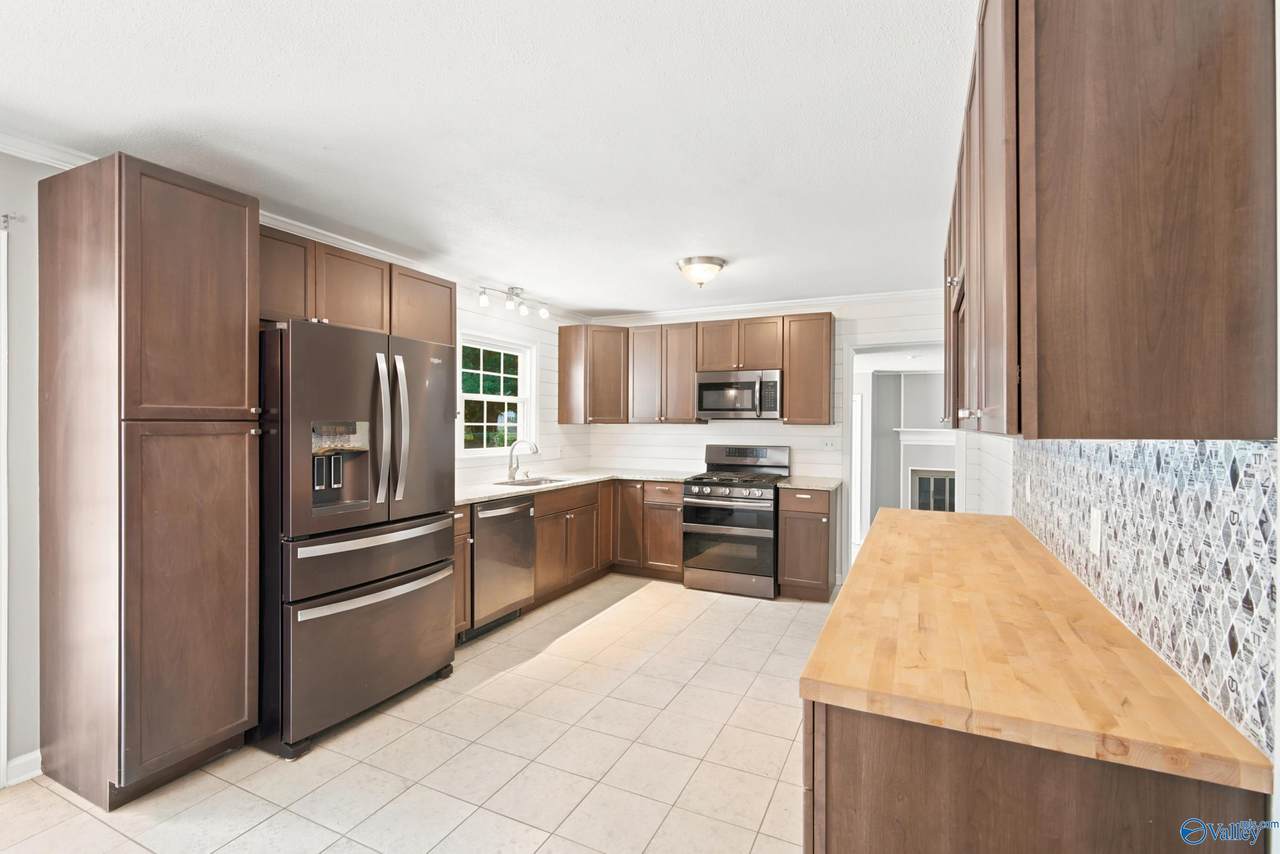 2108 Southpark Blvd - Photo 1