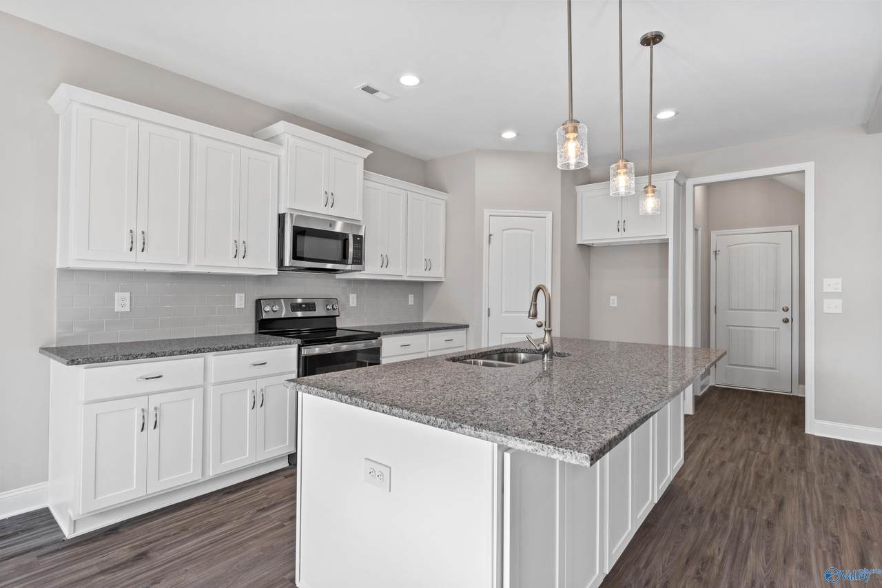 604 Magnolia Cove Lane - Photo 1