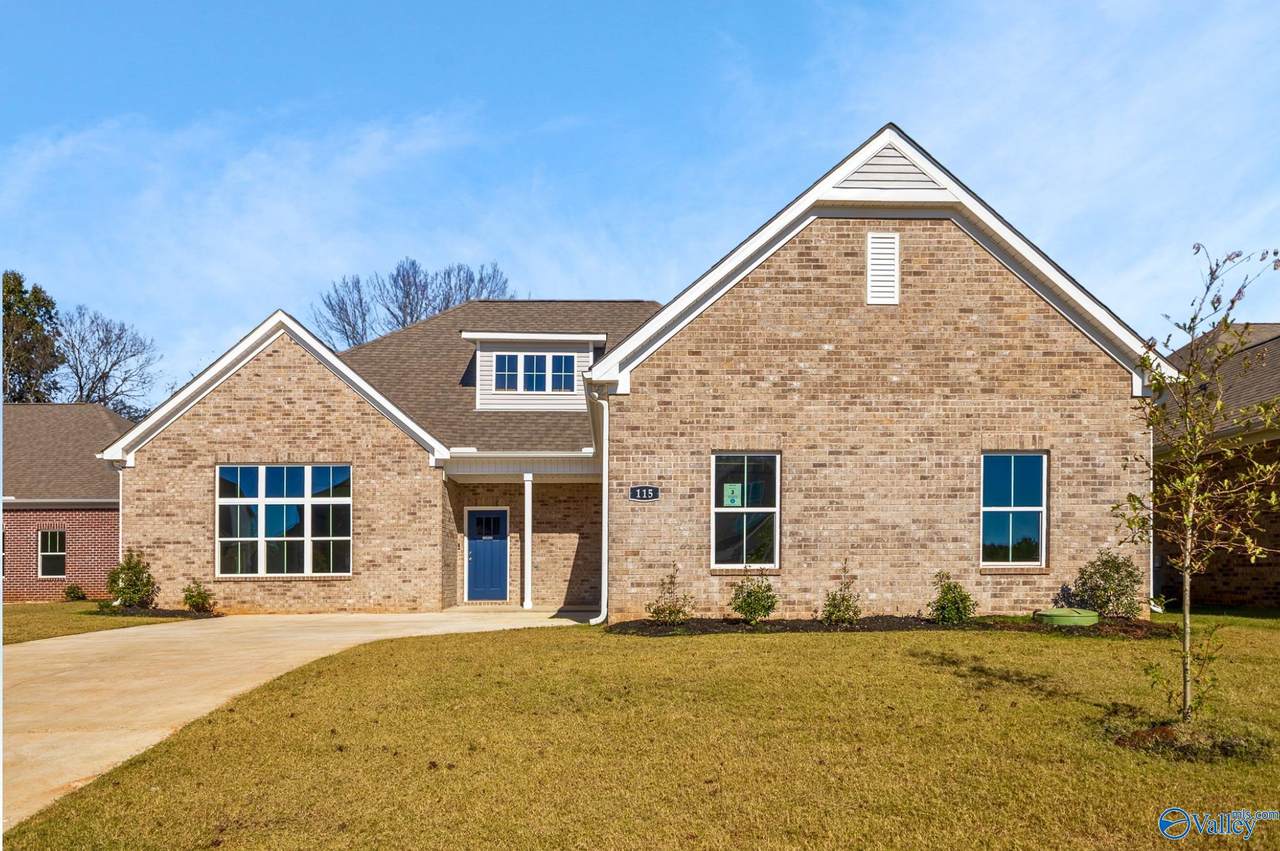 115 Fairways Pass - Photo 1