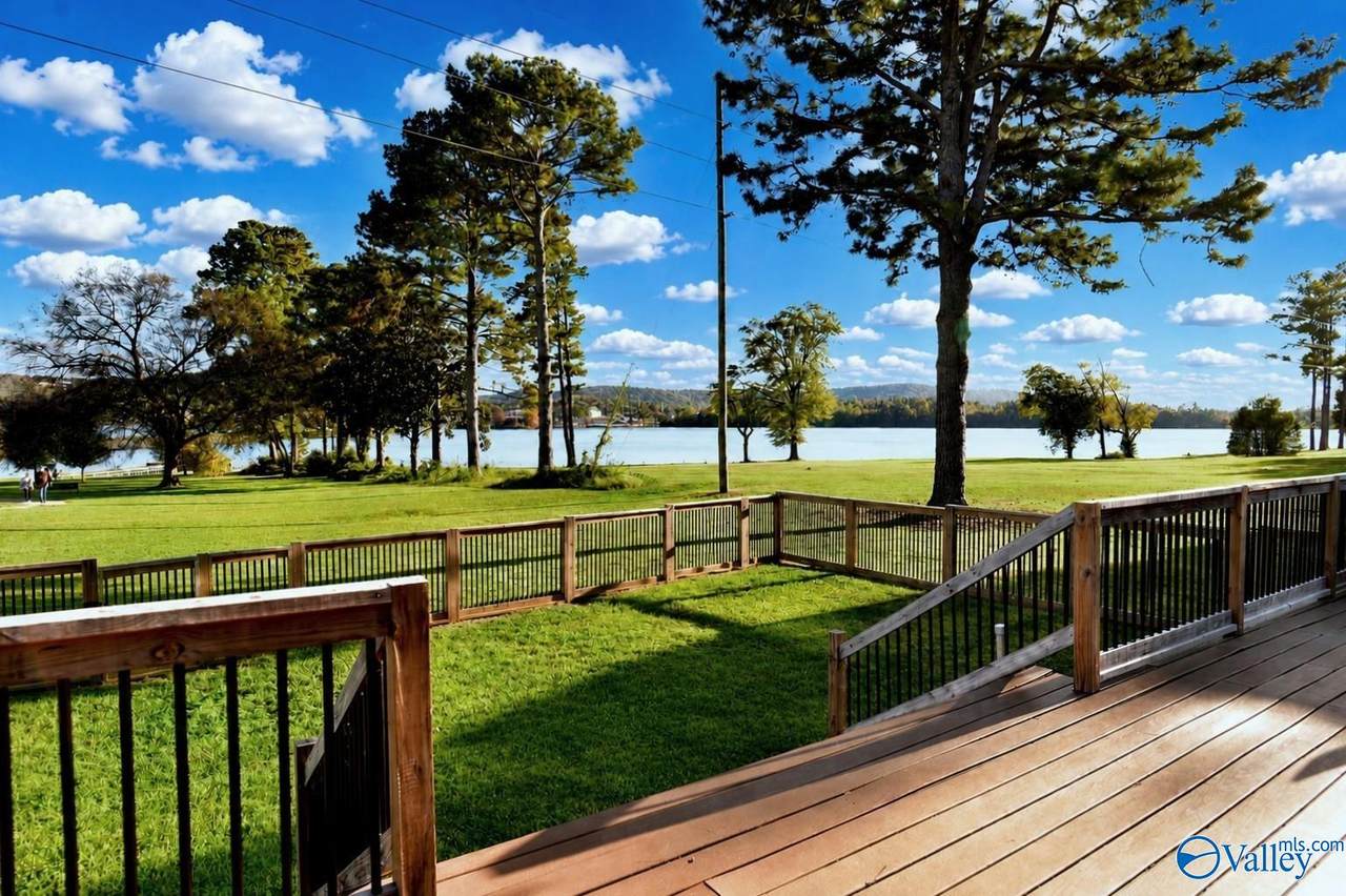 https://bt-photos.global.ssl.fastly.net/nalmls/1280_boomver_9_21903317-2.jpg