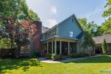 2401 Surrey Lane - Photo 37