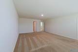 1067 Pilgrim Lane - Photo 17
