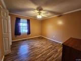 714 Robin Street - Photo 17