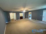1006 Wood Circle - Photo 5