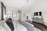 9406 Crested Iris Lane - Photo 17