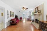 409 Lakepoint Drive - Photo 9