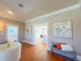 621 College Street - Photo 8