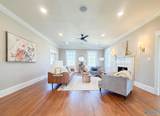 621 College Street - Photo 9