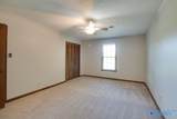 10107 Versailles Drive - Photo 32