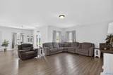 242 Paladin Street - Photo 5